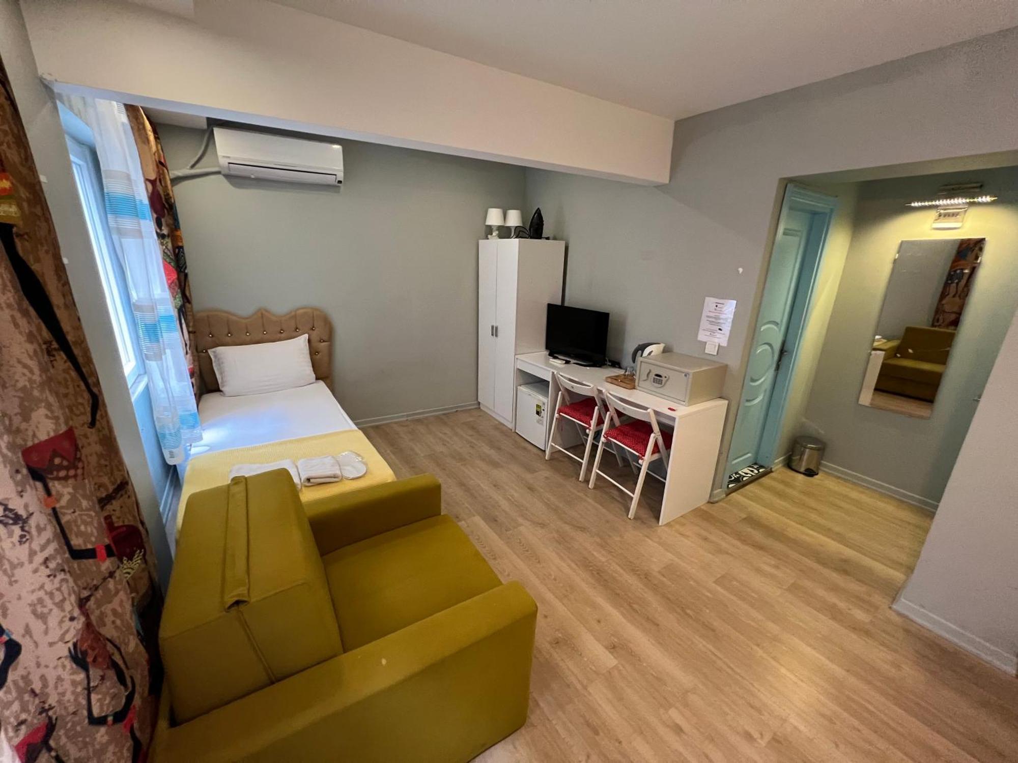 Rodin Hostel Istanbul Exteriör bild