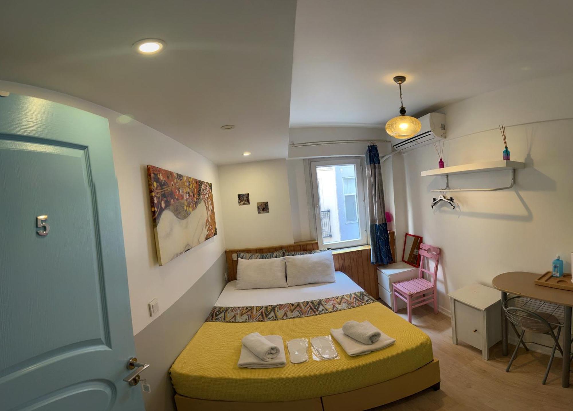 Rodin Hostel Istanbul Exteriör bild