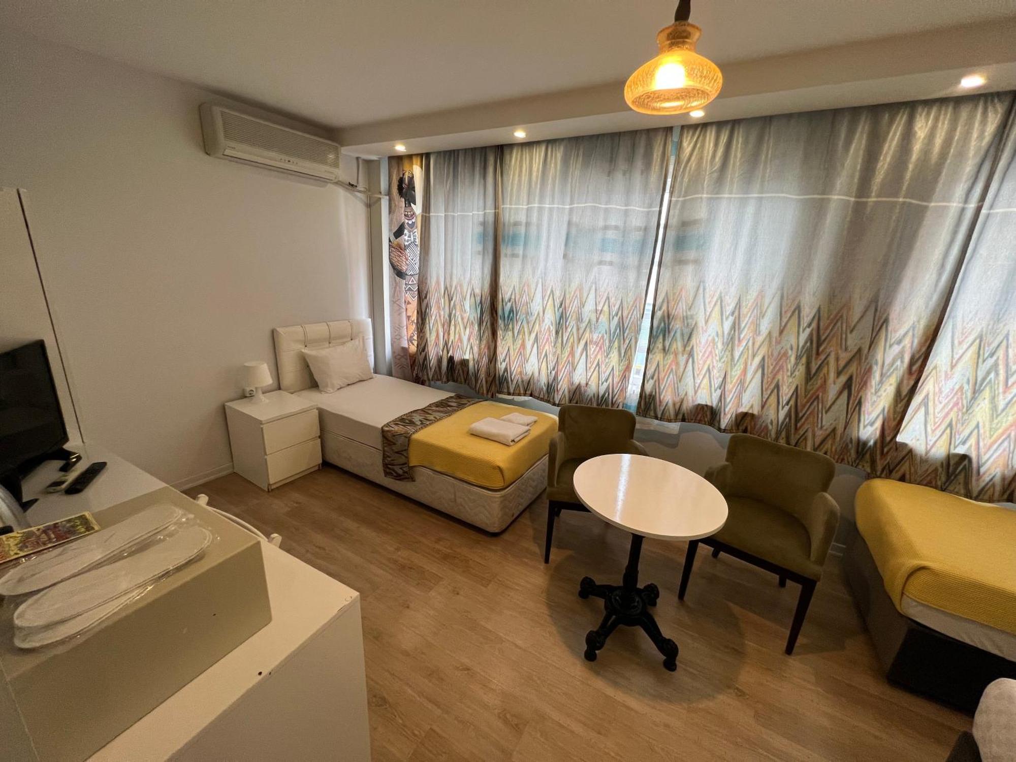 Rodin Hostel Istanbul Exteriör bild