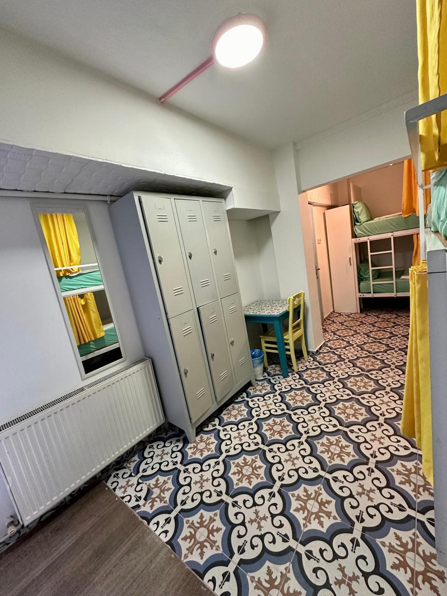 Rodin Hostel Istanbul Exteriör bild